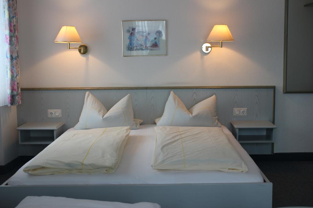 Hotel Gasthof Seehof Allersberg Kamer foto