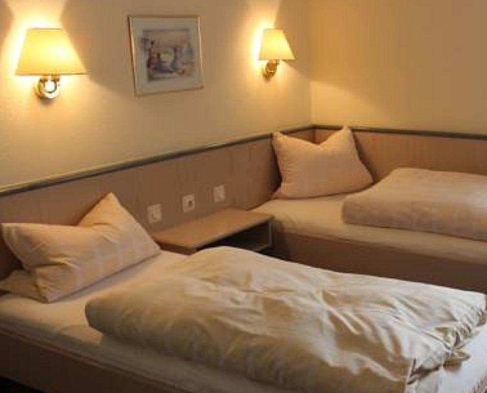 Hotel Gasthof Seehof Allersberg Buitenkant foto